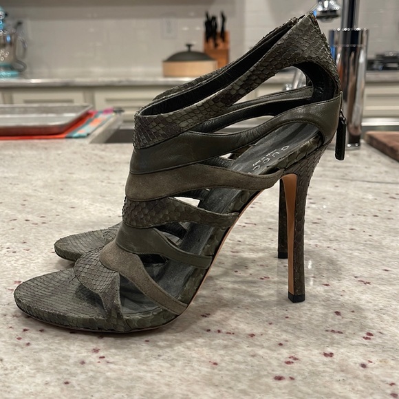 Gucci Snake Skin Heels - Size 38.5 - Picture 1 of 4